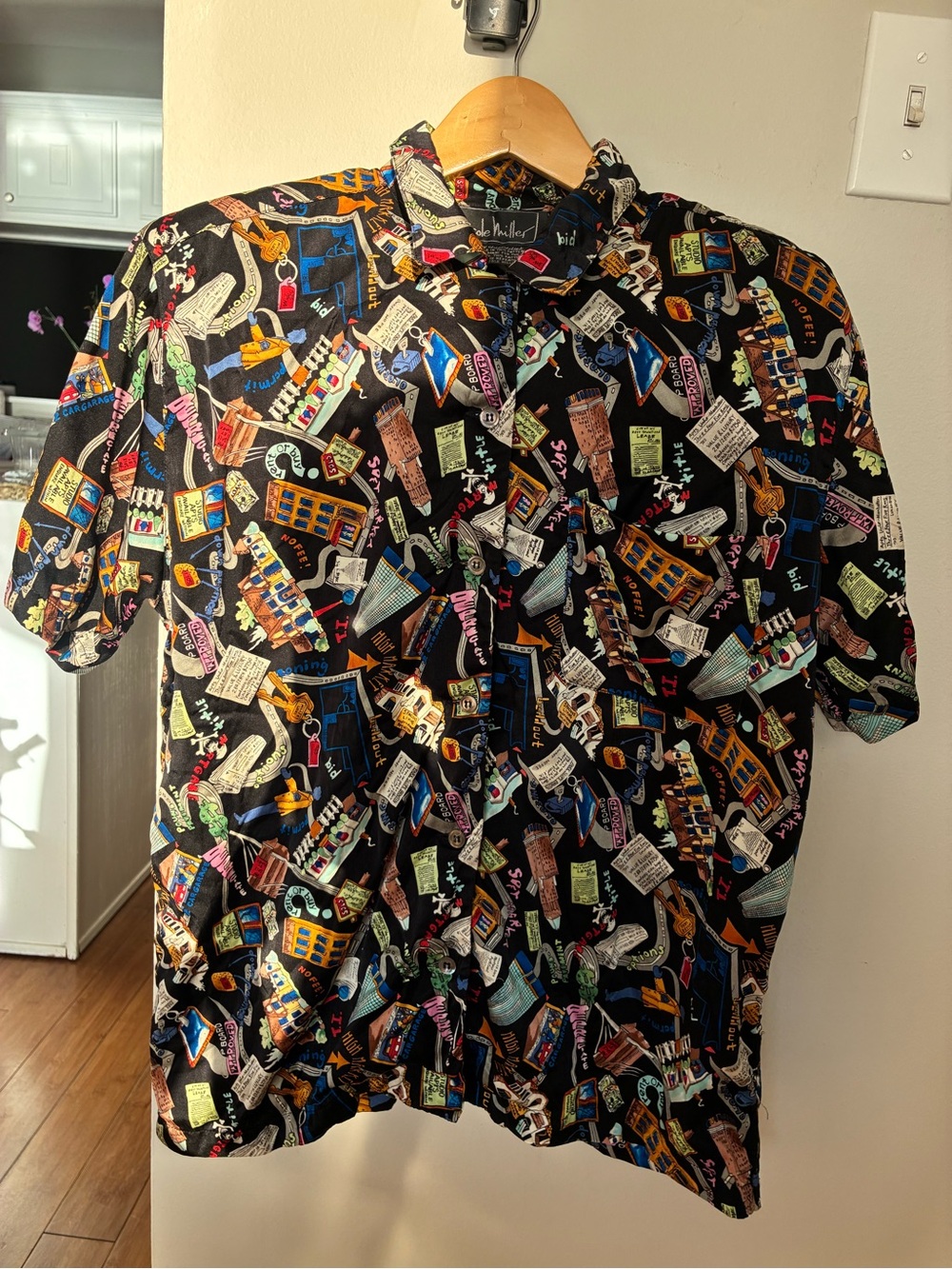 Nicole Miller Black Short-Sleeve Button-Down Shirt with Colorful Novelty Print